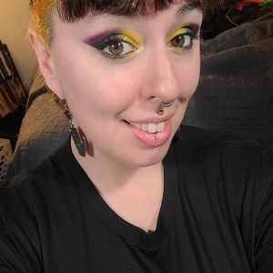 Meet your Posher, Sabrina